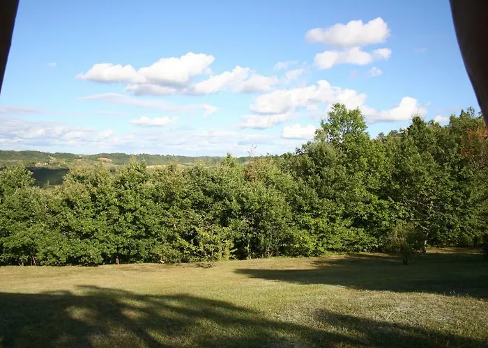 Les Trois Collines Bed & Breakfast