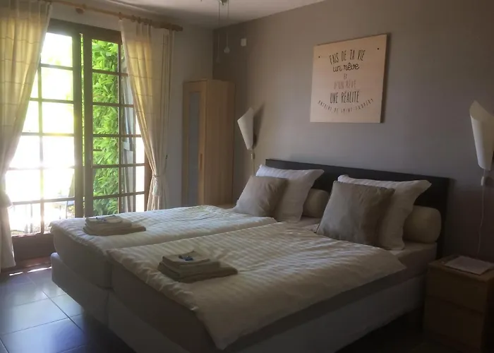 Les Trois Collines * Saint-Cybranet